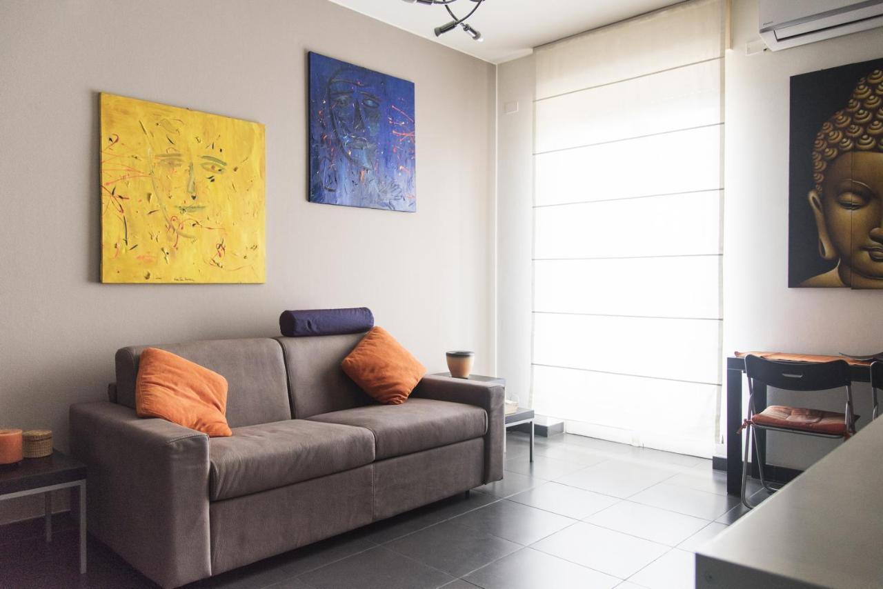High Rise Studio Flat Near Metro Stop Milano Exterior foto