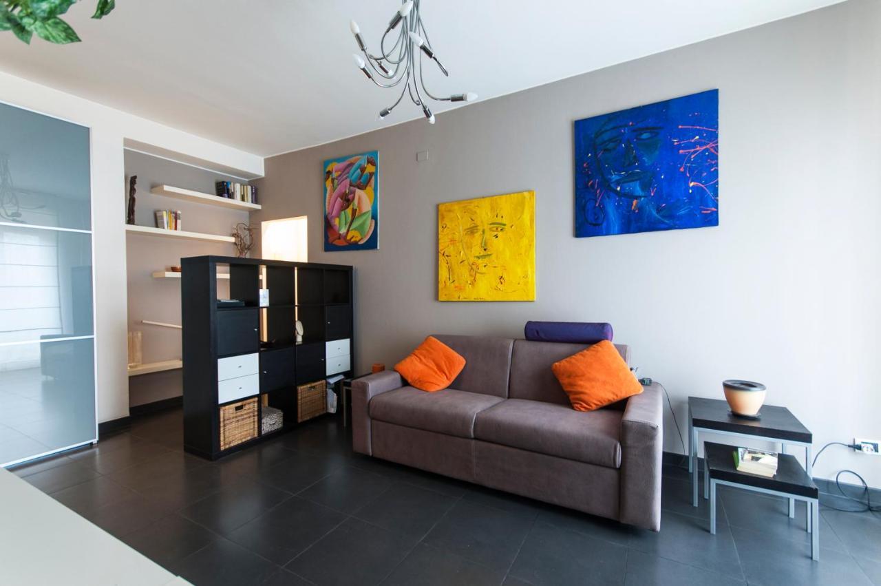 High Rise Studio Flat Near Metro Stop Milano Exterior foto